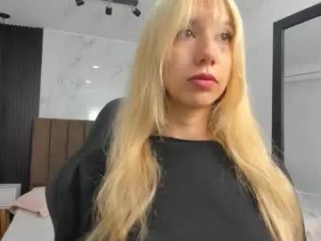 serene_waves from Chaturbate
