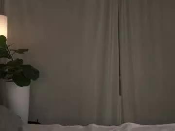 Naked Room shickshackshock 