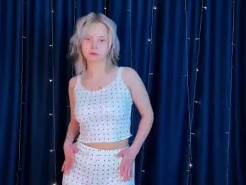 sooft_girl from Chaturbate