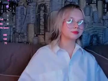 sooft_girl from Chaturbate