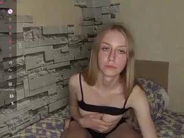 sweet_zz_gold from Chaturbate