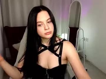 tinnyshine from Chaturbate