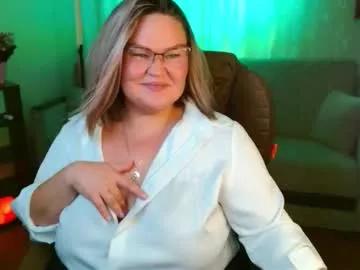 vivien__wet from Chaturbate