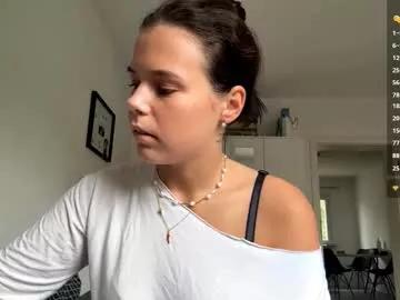 Naked Room wildahankin 