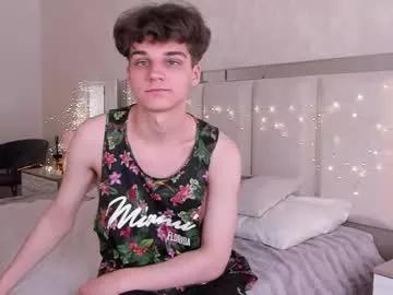 williemiler from Chaturbate