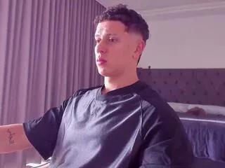 ashton_hils on Flirt4Free