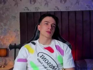 aslan_fox from Flirt4Free