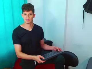 david_clay from Flirt4Free