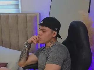 derek_valentino from Flirt4Free