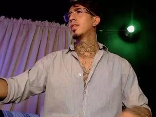 donovan_desmond from Flirt4Free