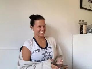 elga_esse from Flirt4Free
