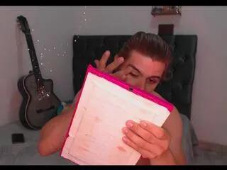 erick_lion from Flirt4Free