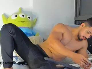ezzio_scolaro from Flirt4Free