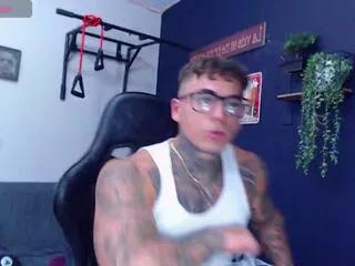 jeremmy_bloom from Flirt4Free