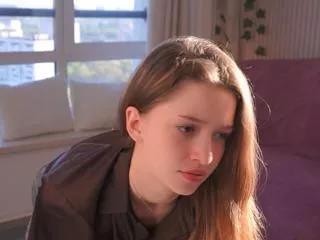 lynna_frere from Flirt4Free