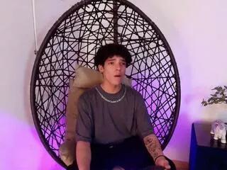 marlon_smiith on Flirt4Free