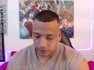 max_turneer on Flirt4Free