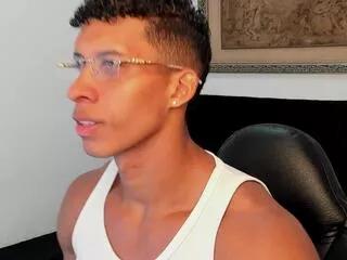 niico_santana from Flirt4Free
