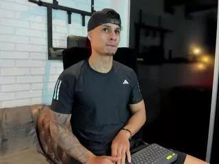 noah_hunther from Flirt4Free