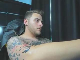 ruben_deniro from Flirt4Free