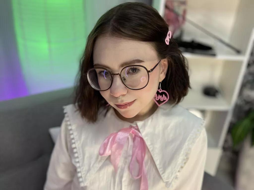 AidaPhoenix from LiveJasmin
