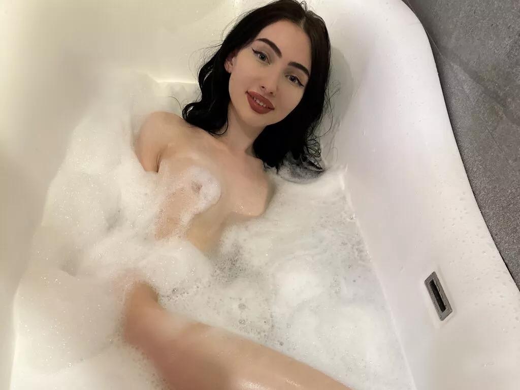 AnaDoleray from LiveJasmin