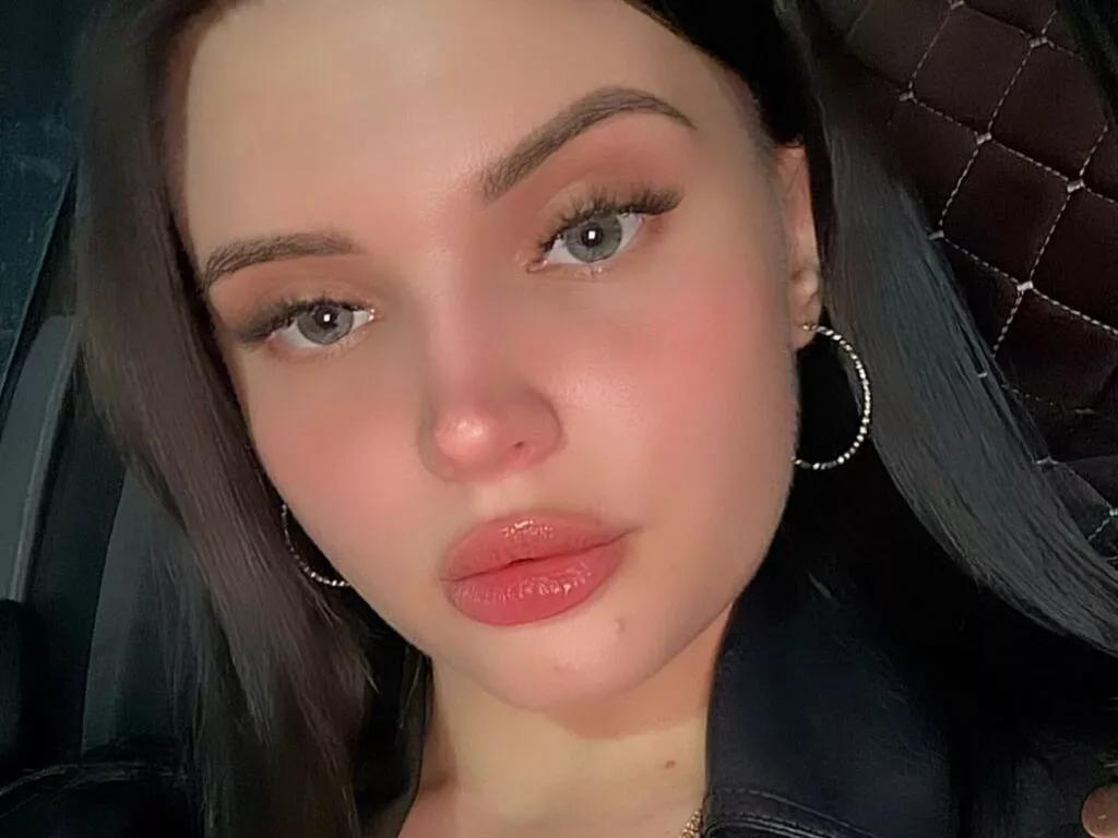 AngelaLily from LiveJasmin