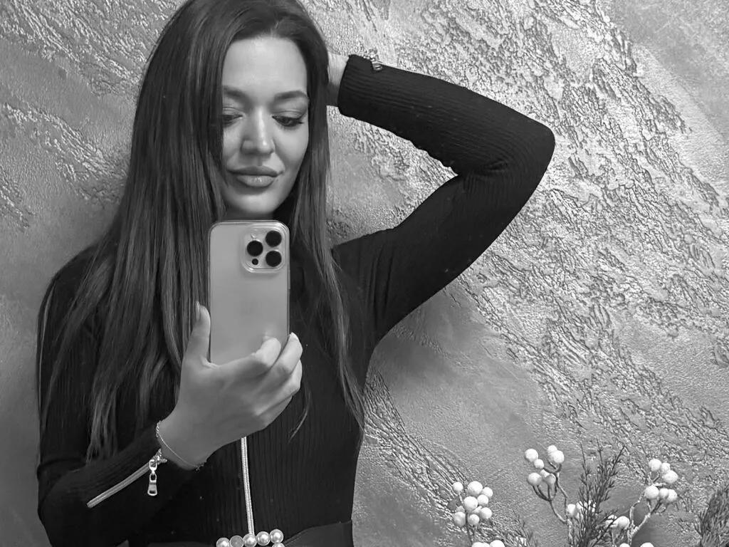 AnnaSunylor from LiveJasmin