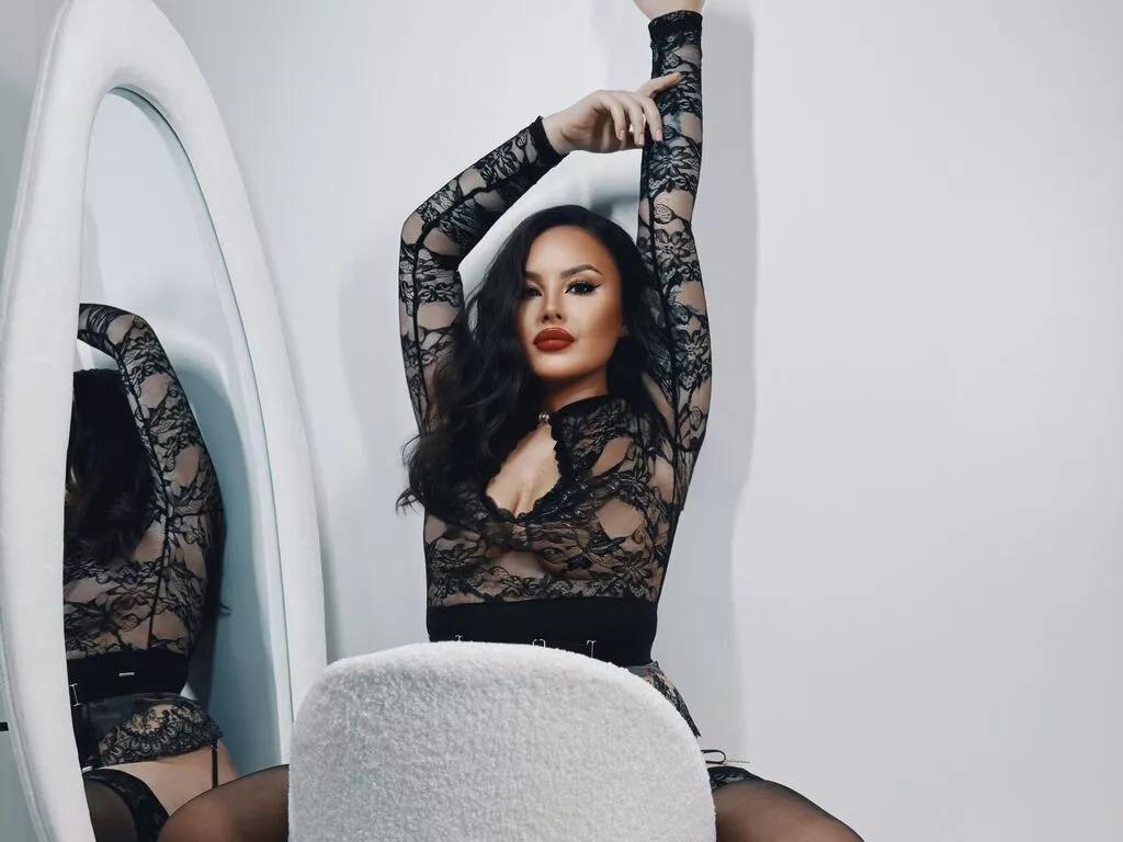 AriaLunne from LiveJasmin