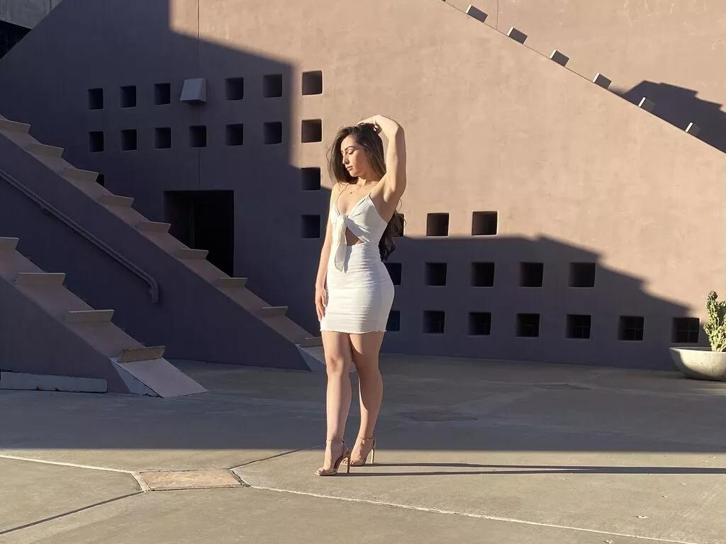 CamillaRoberts from LiveJasmin