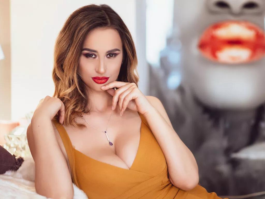 DayanaJacobs on LiveJasmin