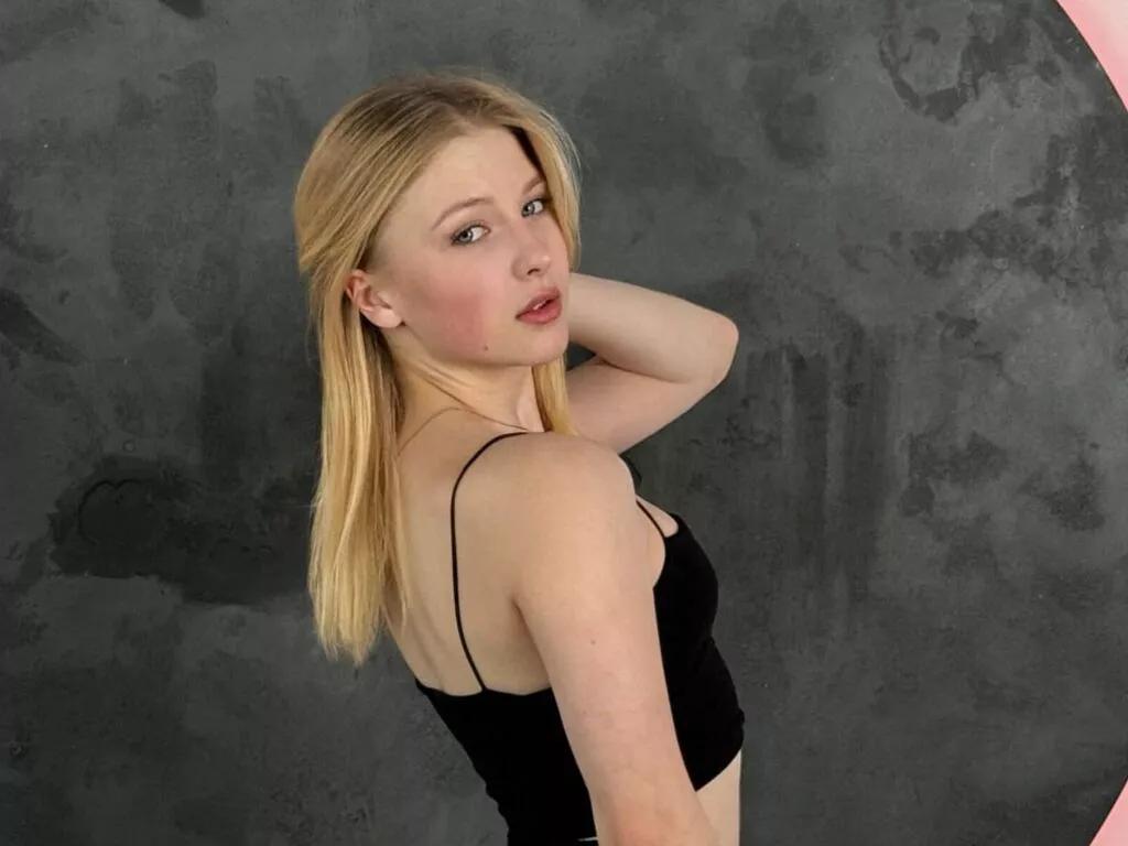 EllieRoyce from LiveJasmin