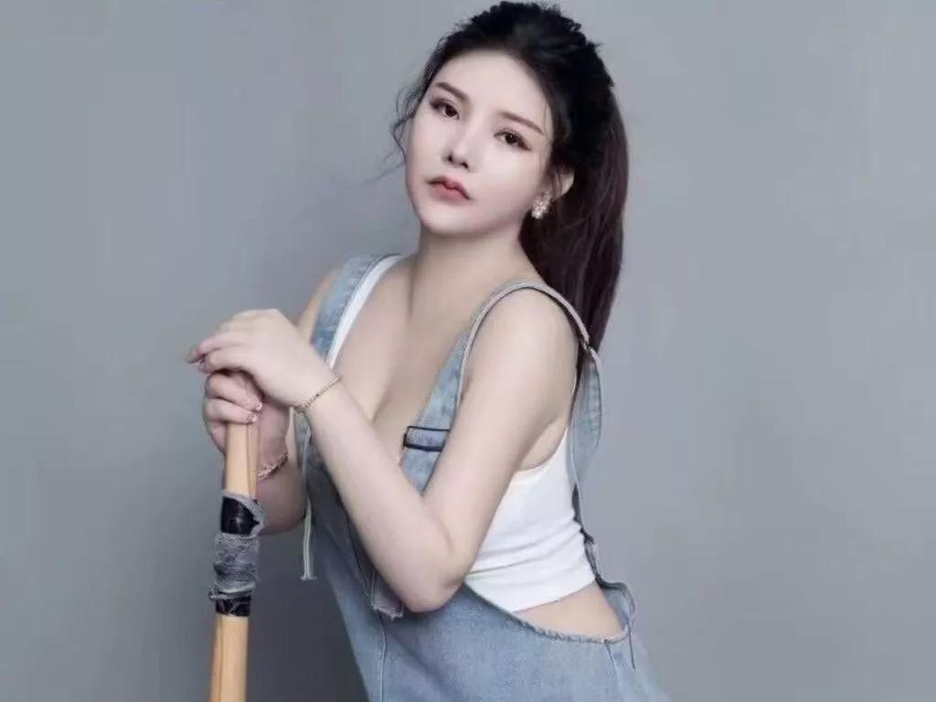 Heloises from LiveJasmin