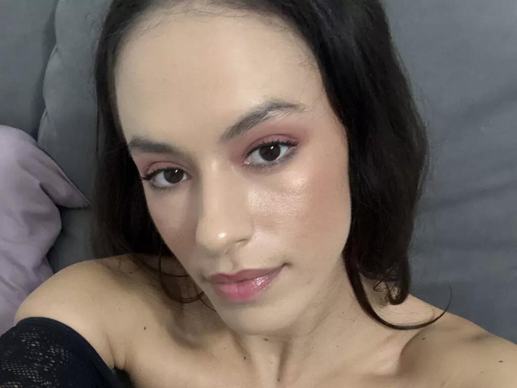 Honeybrooke from LiveJasmin