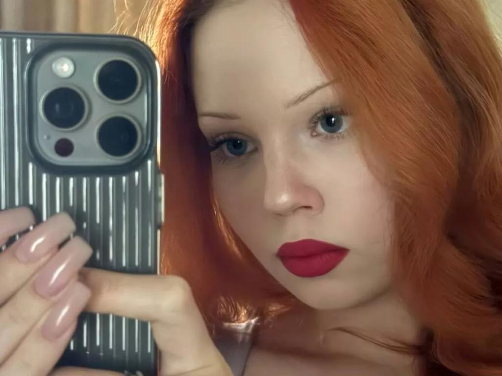 JulyJensen from LiveJasmin