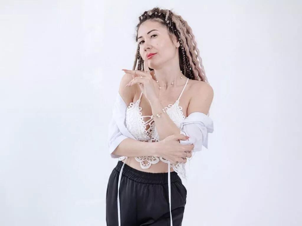KarinaSweeety from LiveJasmin