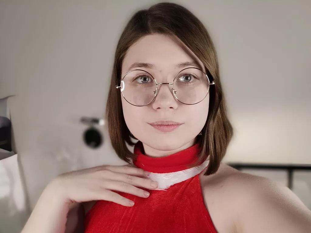 LoraFlowers from LiveJasmin