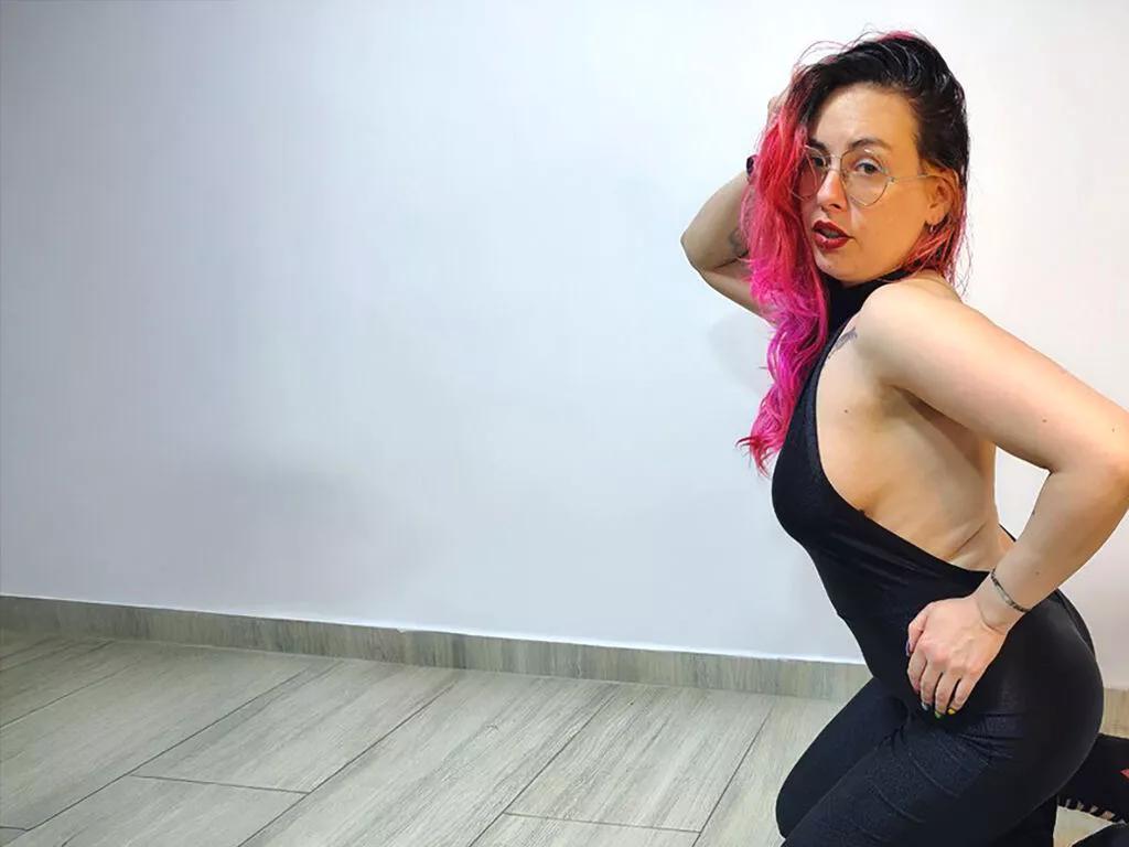 NatashaLau on LiveJasmin