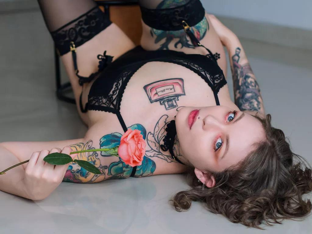 NellSton from LiveJasmin