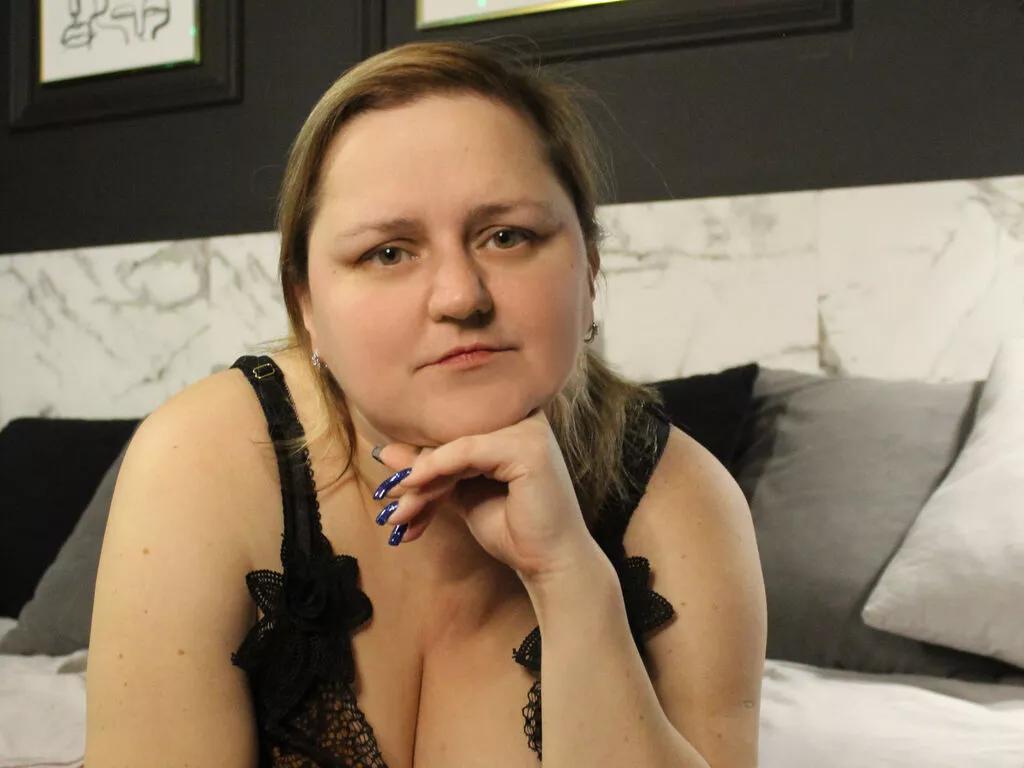 ScarlettHines from LiveJasmin