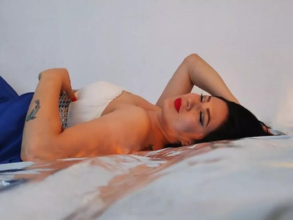 ThamaraRide from LiveJasmin