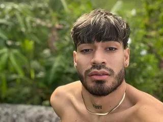 Alejobigg from Streamate