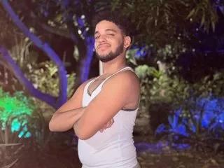 AlejoGonzalez from Streamate
