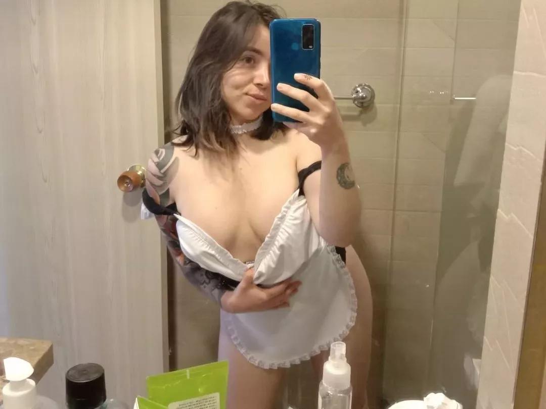 AnaaRossee from Streamate