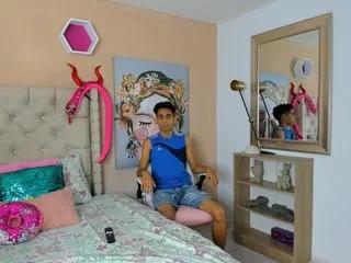 andreshot22 from Streamate