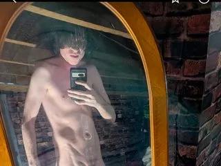 Brandonwayne49 from Streamate