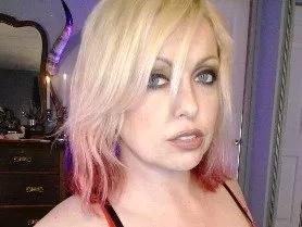 Classic_Daisy from Streamate