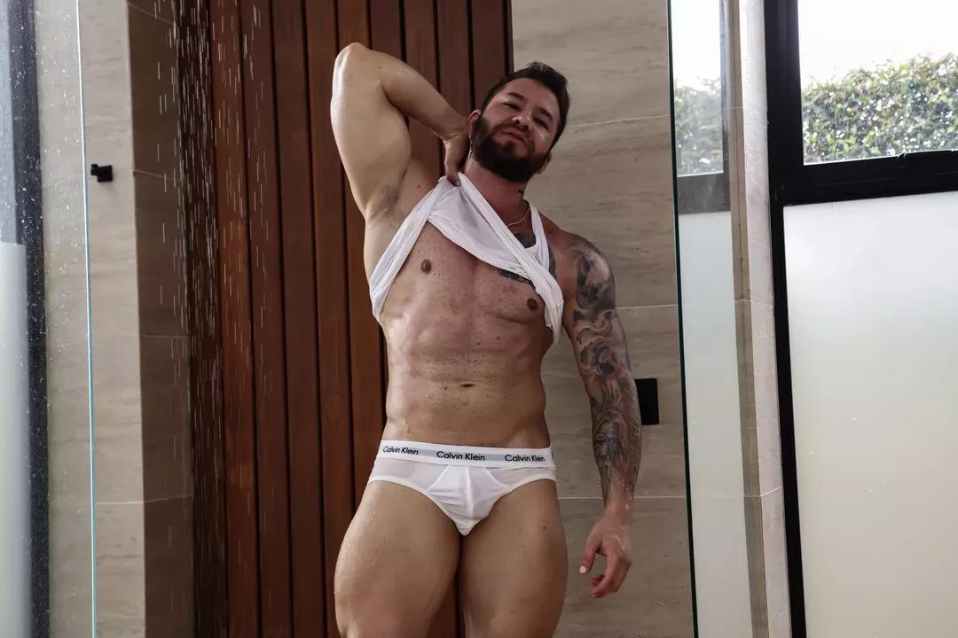 Delessandro_woorld from Streamate