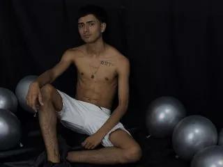 DerekFoster19 from Streamate