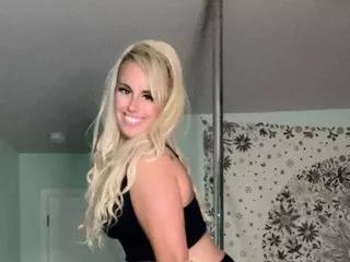 GoddessCandi88 from Streamate